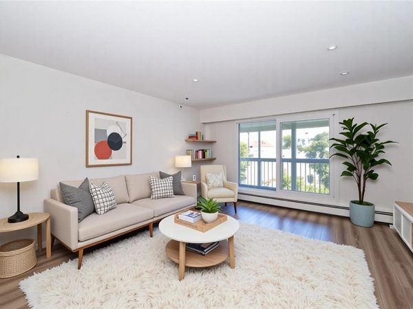 1188 Yates St, Unit #401, Victoria, BC V8V 3M8