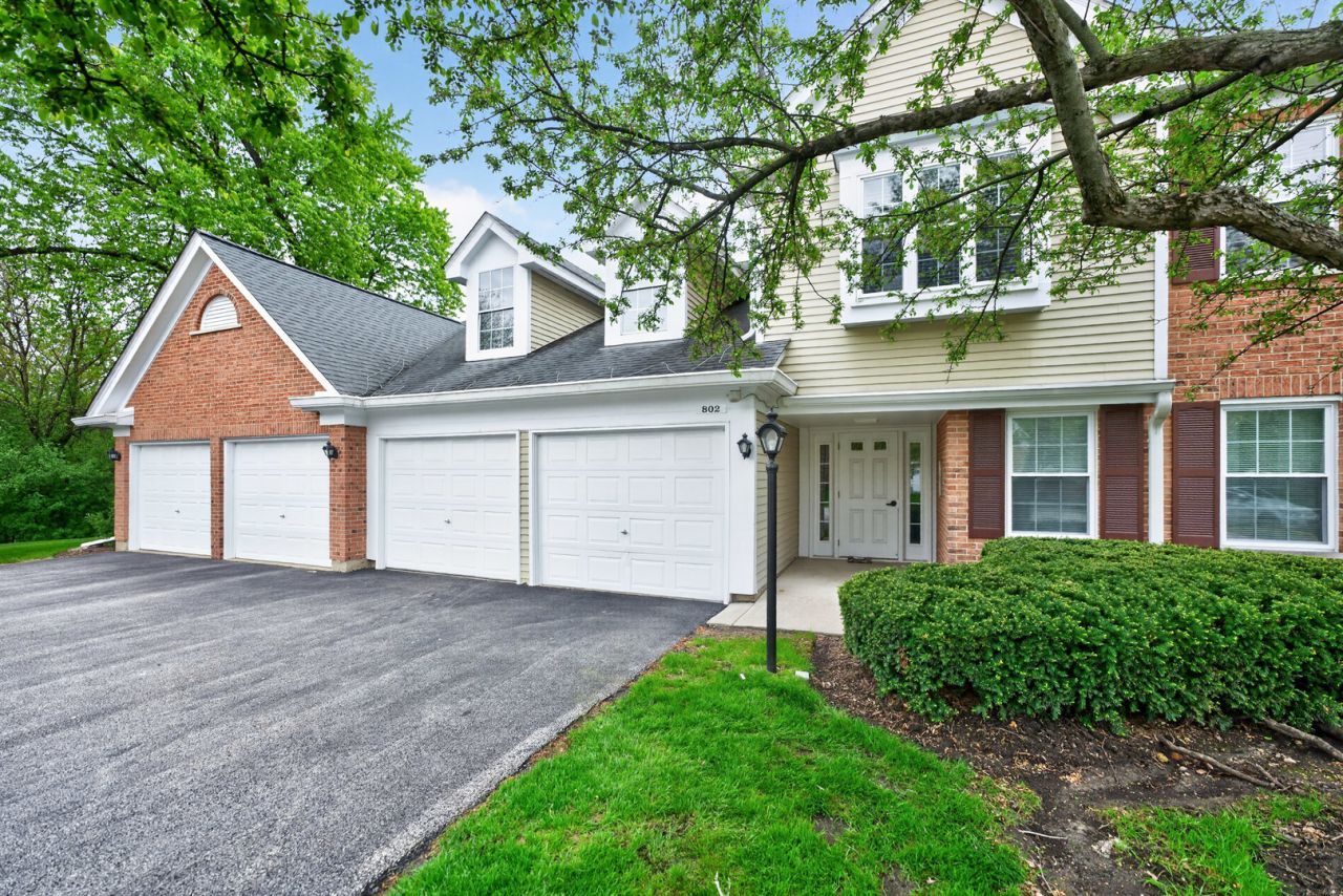 802 Butternut Lane, Unit C, Mount Prospect, IL 60056 Main Photo