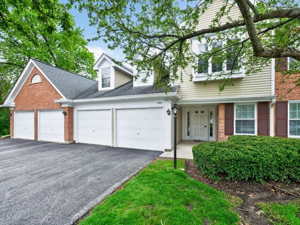 802 Butternut Lane, Unit C, Mount Prospect, IL 60056