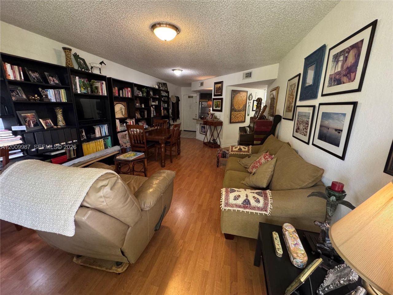 8225 Lake Dr , Unit 404, Doral, FL 33166 Photo
