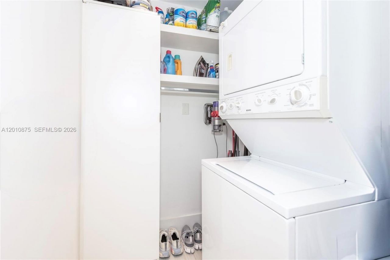 8925 Collins Ave , Unit 12D, Surfside, FL 33154 Photo