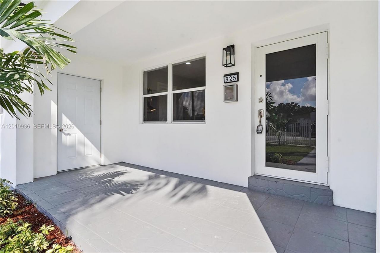 925 NW 84th St, Miami, FL 33150 Photo
