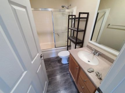 318 Hickory St, Roseville, CA 95678 Photo
