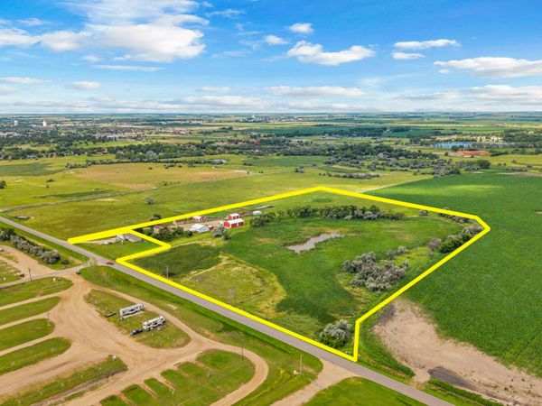 3155 1/2 387th Avenue, Aberdeen, SD 57401