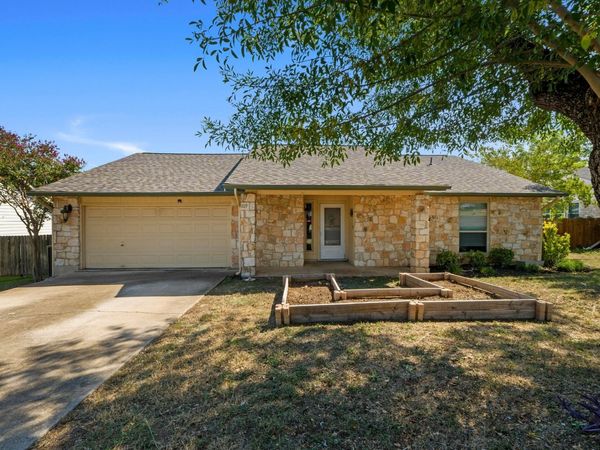 809 Stillhouse SPG, Round Rock, TX 78681