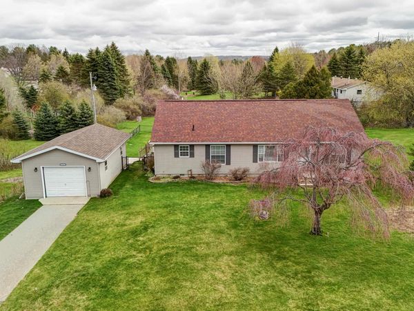 3765 Bunker Hill Road, Williamsburg, MI 49690