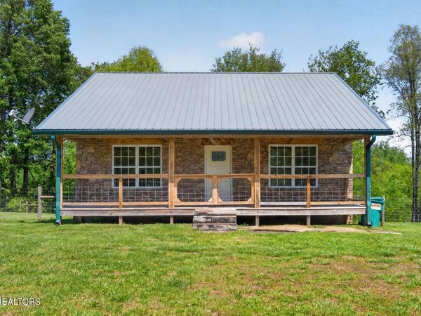 5996 Highway 70 N , Crossville, TN 38571