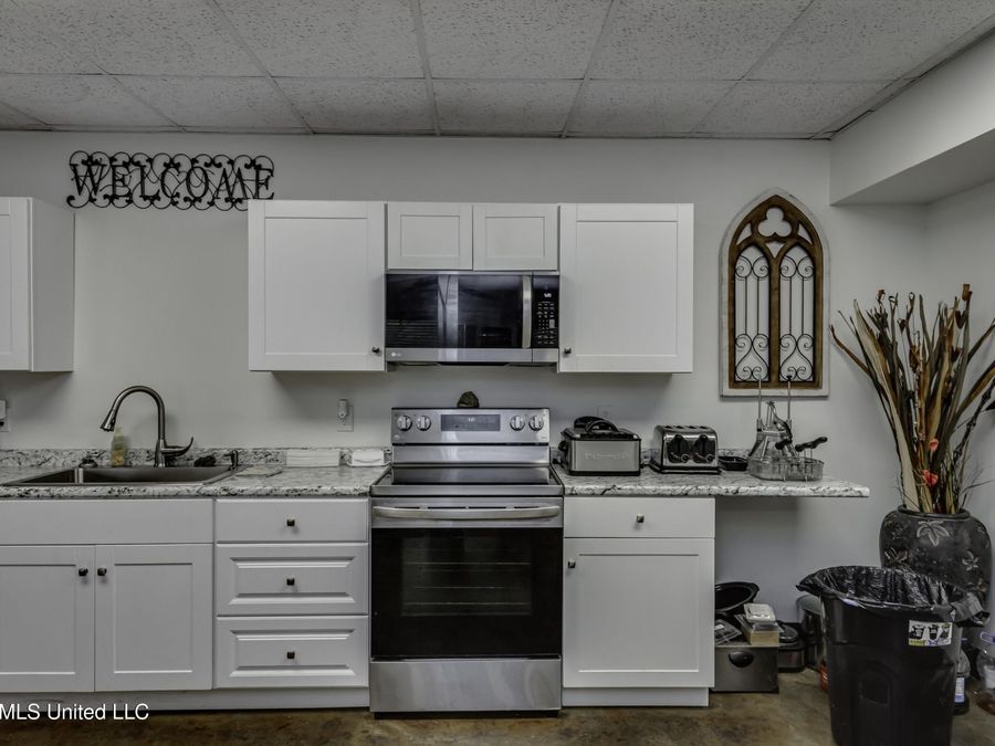 Property Image 64