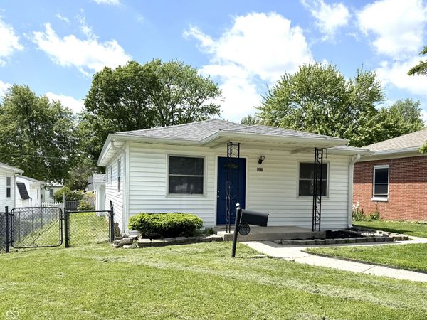 208 N 5th Avenue, Beech Grove, IN 46107