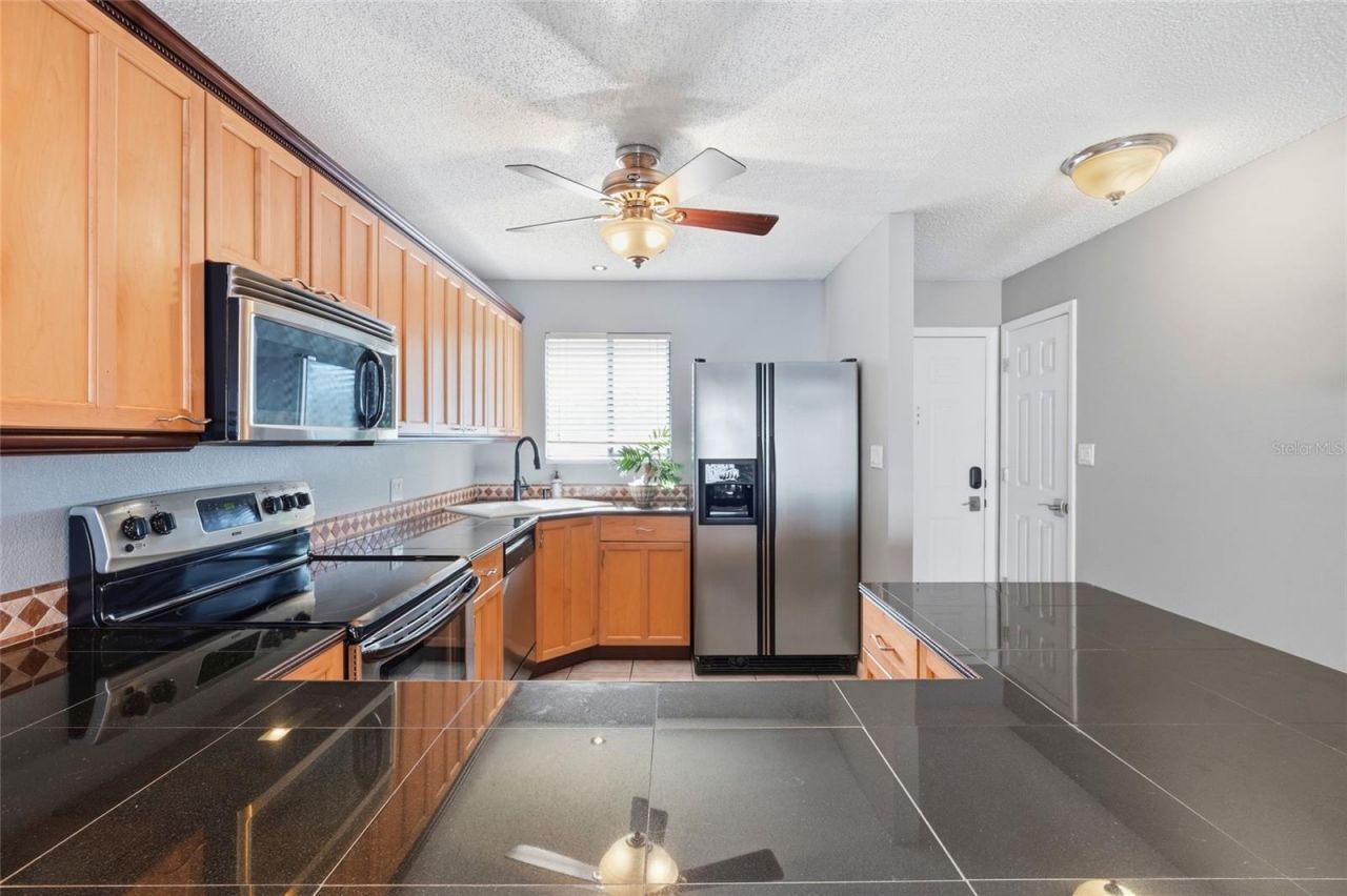 6033 34th Street W, Unit 80, Bradenton, FL 34210 Photo