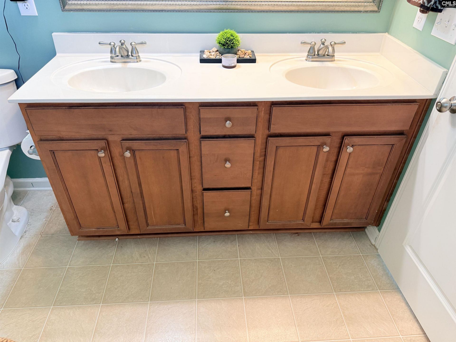 499 Glacier Way Photo 23