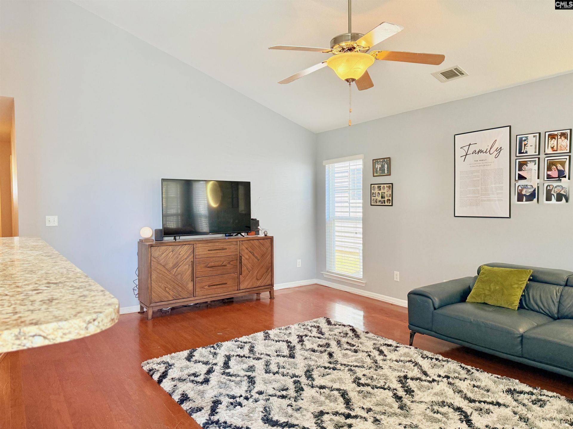 499 Glacier Way Photo 36