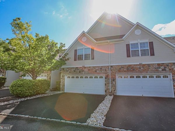225 BRINLEY DR , PENNINGTON, NJ 08534