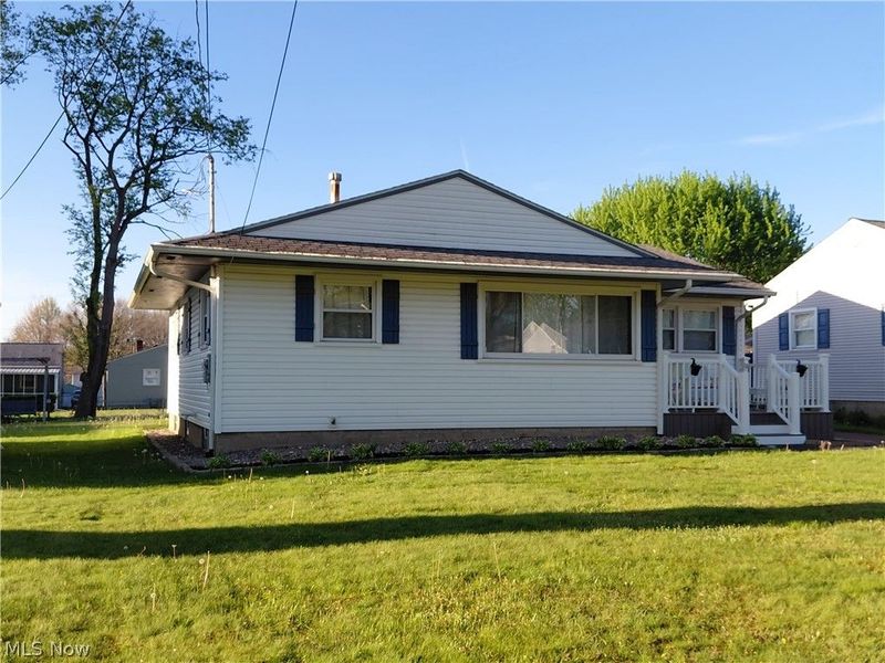 506 Moore Street, Hubbard, OH 44425 Photo 5