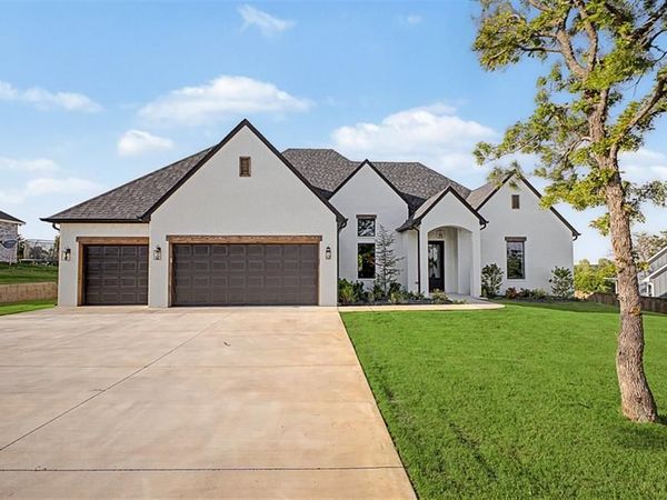 3072 Road Runner Court, Guthrie, OK 73044