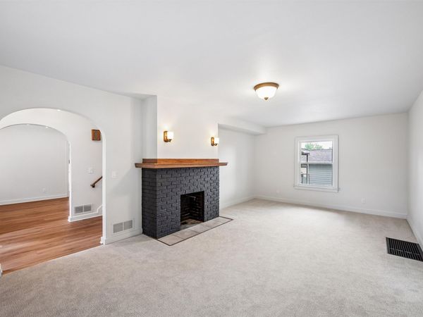 2322 Otley Avenue, Perry, IA 50220