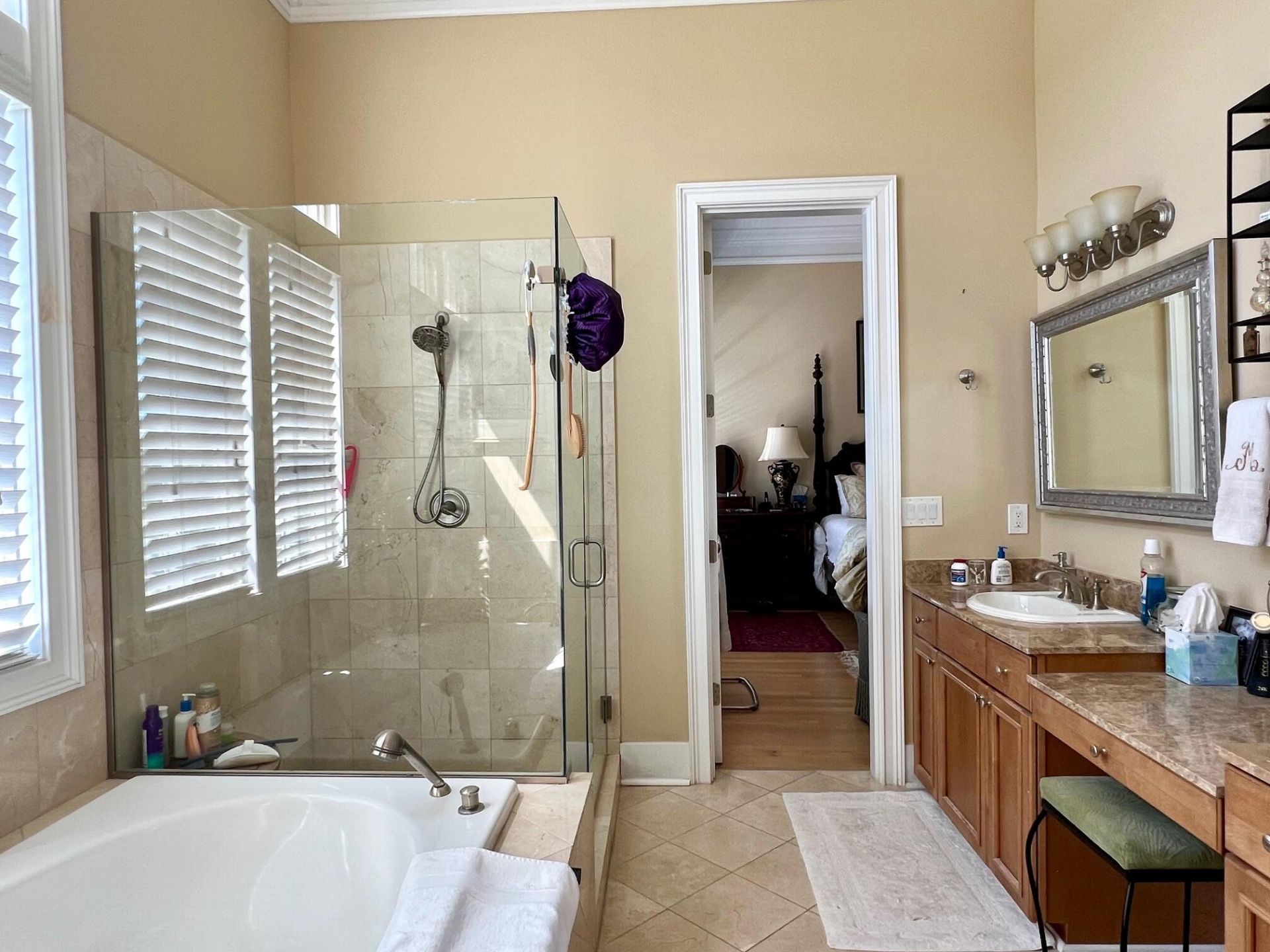 144 Fairbanks Oak Alley Photo 24