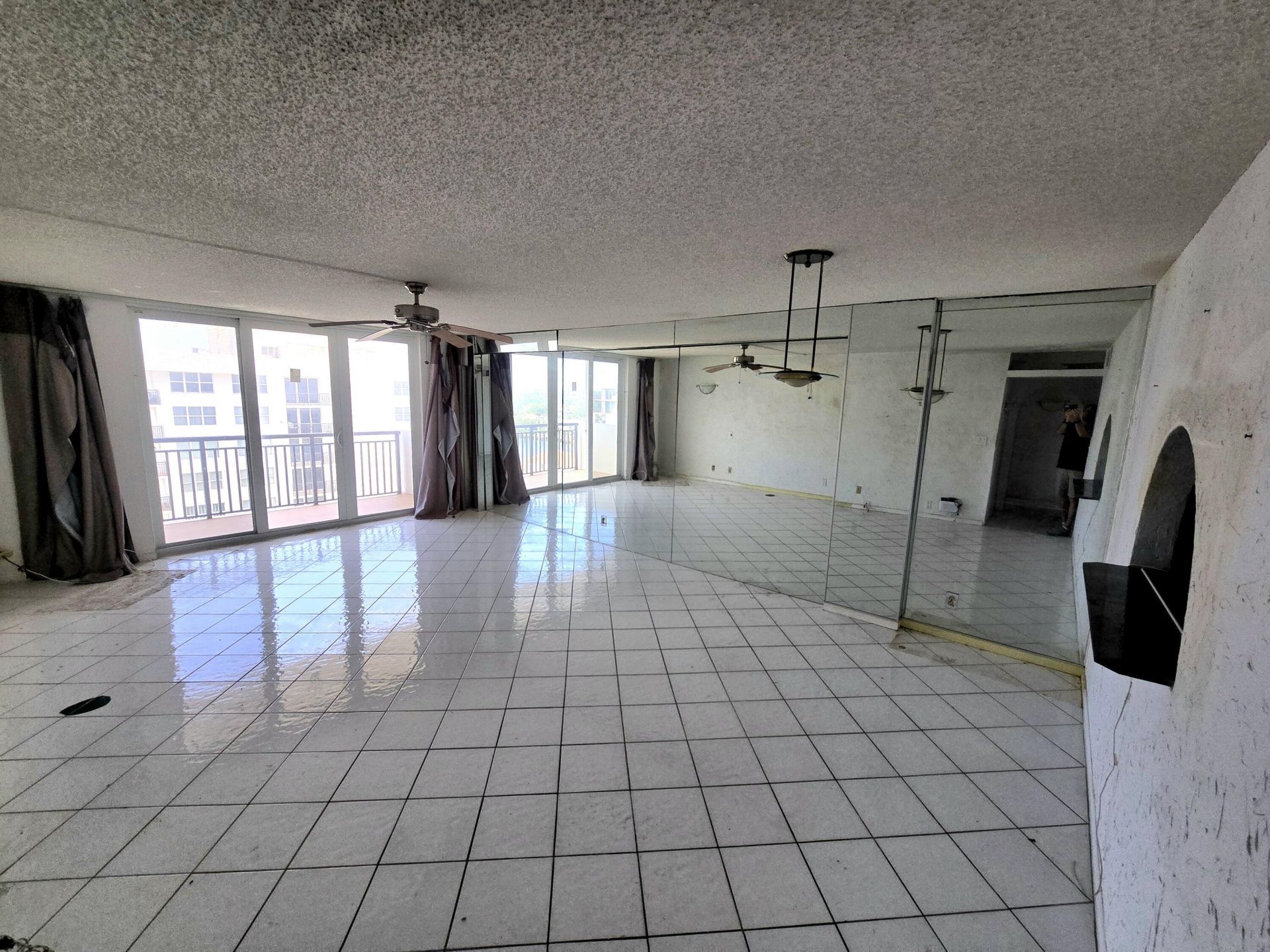 1147 Hillsboro Mile Hillsboro Mile, Unit 1005, Hillsboro Beach, FL 33062 Photo