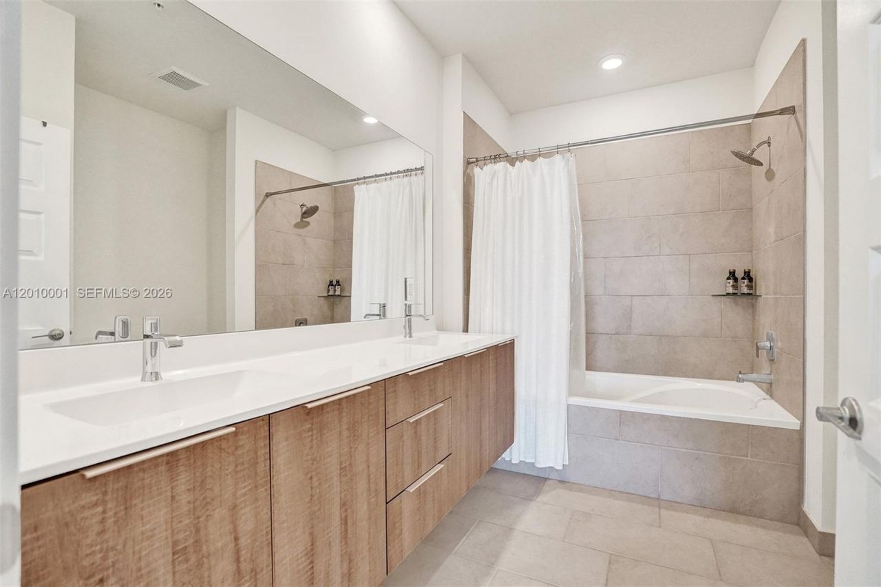 4725 NW 85th Ave, Unit 38, Doral, FL 33166 Photo