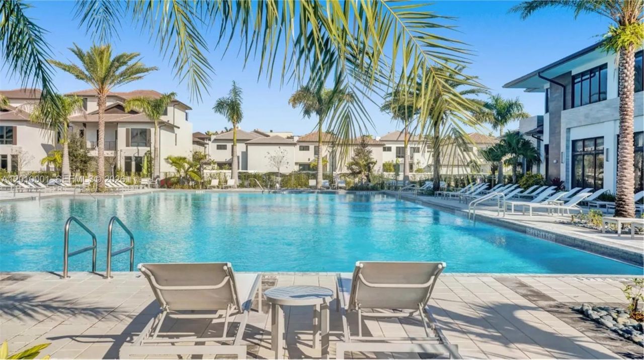 4725 NW 85th Ave, Unit 38, Doral, FL 33166 Photo