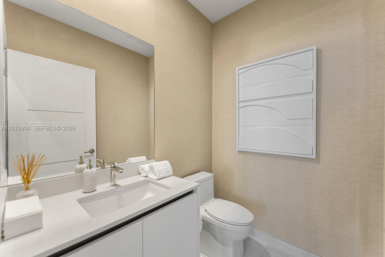 900 N Ocean Blvd, Unit 101, Pompano Beach, FL 33062 Photo