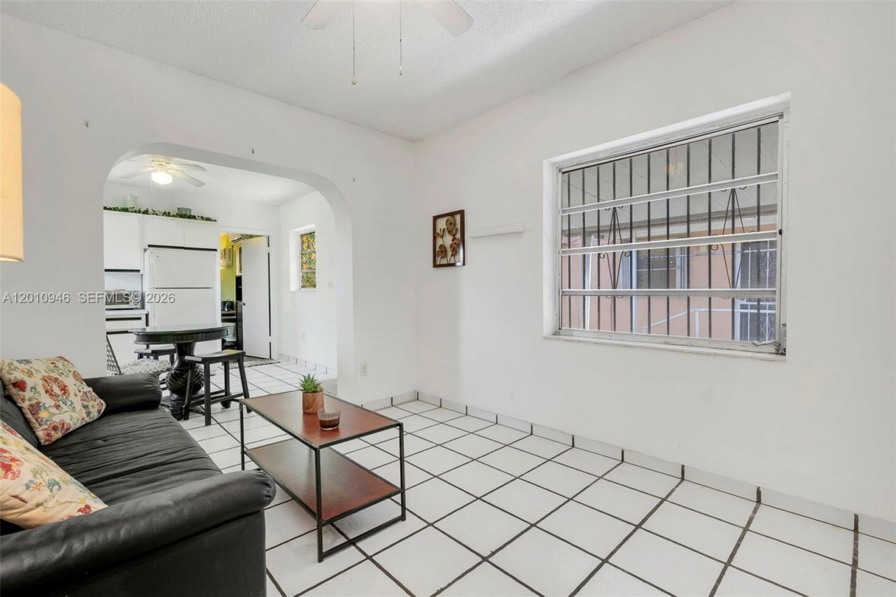 167 W 34th St, Hialeah, FL 33012 Photo