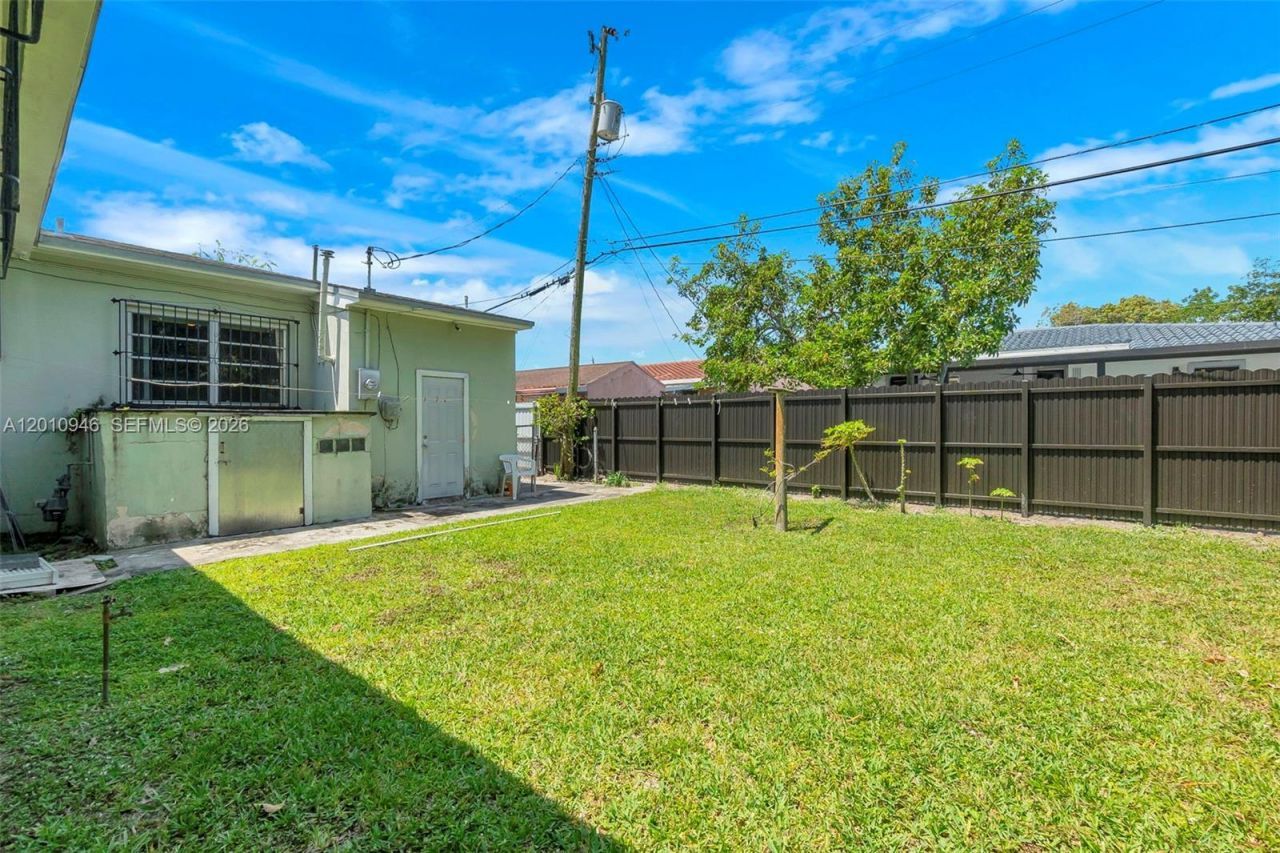 167 W 34th St, Hialeah, FL 33012 Photo