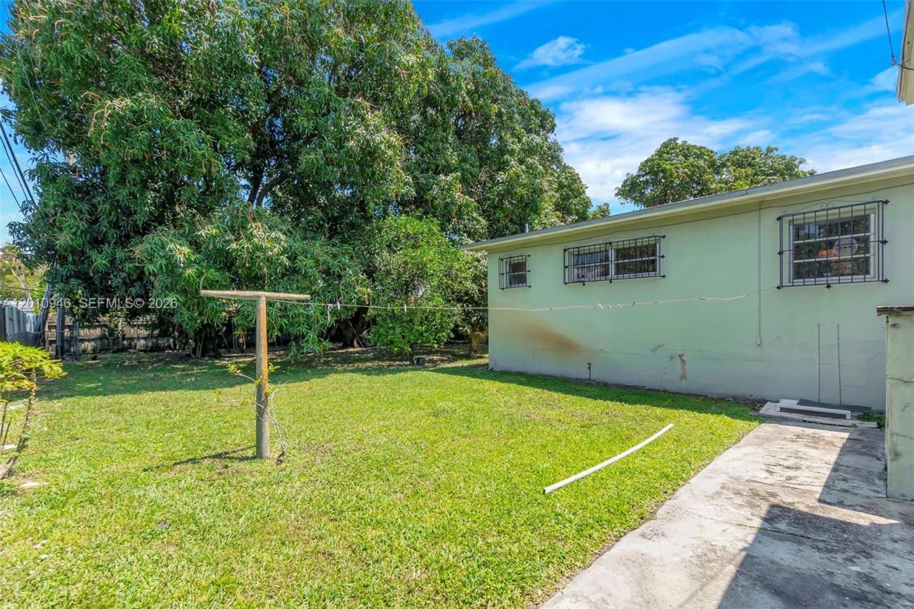 167 W 34th St, Hialeah, FL 33012 Photo