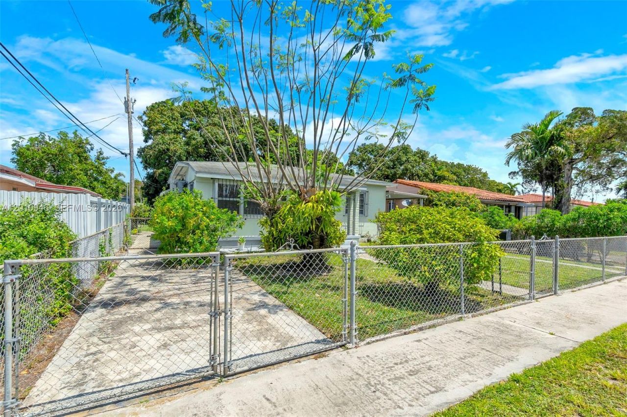 167 W 34th St, Hialeah, FL 33012 Photo