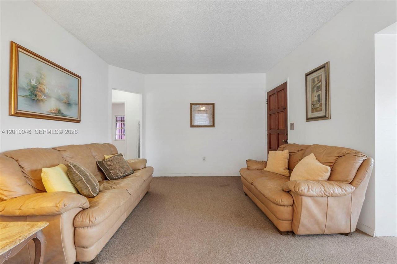 167 W 34th St, Hialeah, FL 33012 Photo