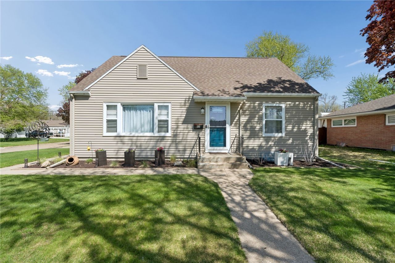 500 31st Street Se, Cedar Rapids, IA 52402 Main Photo