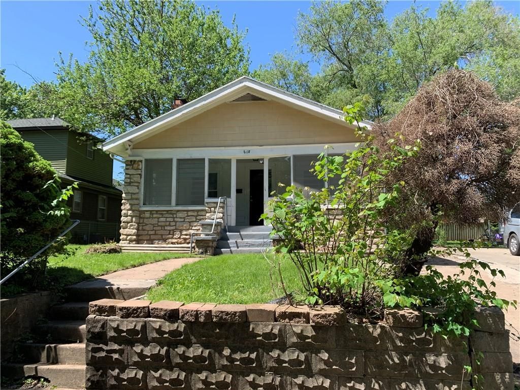 618 S Hardy Avenue, Independence, MO 64052 Main Photo