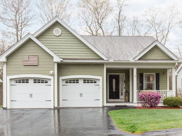 4 Sagewood Drive, Pelham, NH 03076
