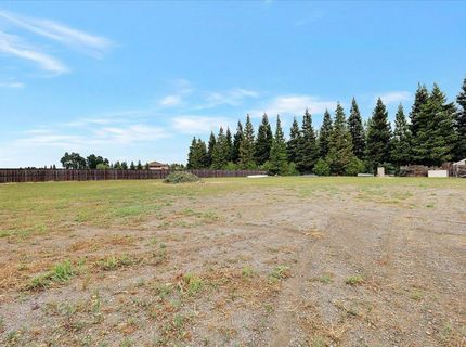 699 SE Stewart Rd, Yuba City, CA 95991 Photo