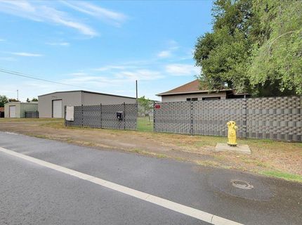 699 SE Stewart Rd, Yuba City, CA 95991 Photo