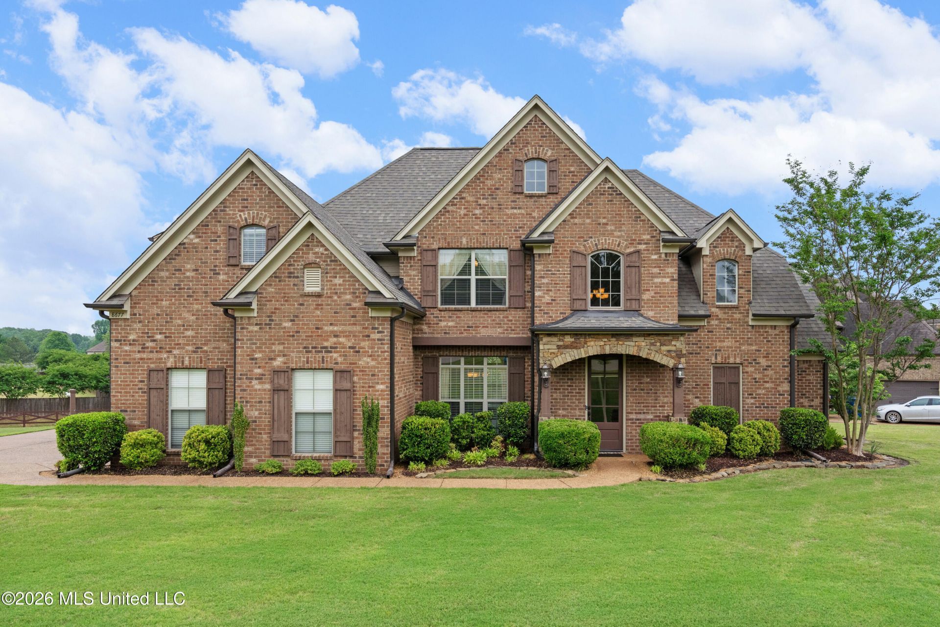 8677 Shallow Creek Drive, Olive Branch, MS 38654 Main Photo