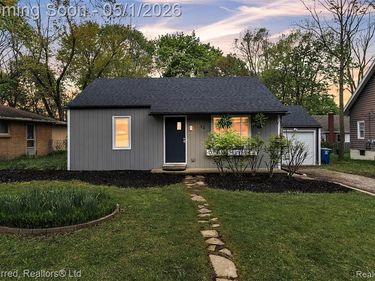 2412 Packard Street, Ann Arbor, MI 48104