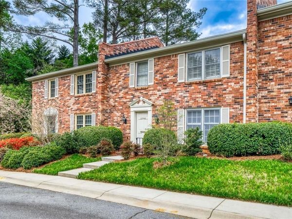 2396 Leafgate Road , Decatur, GA 30033