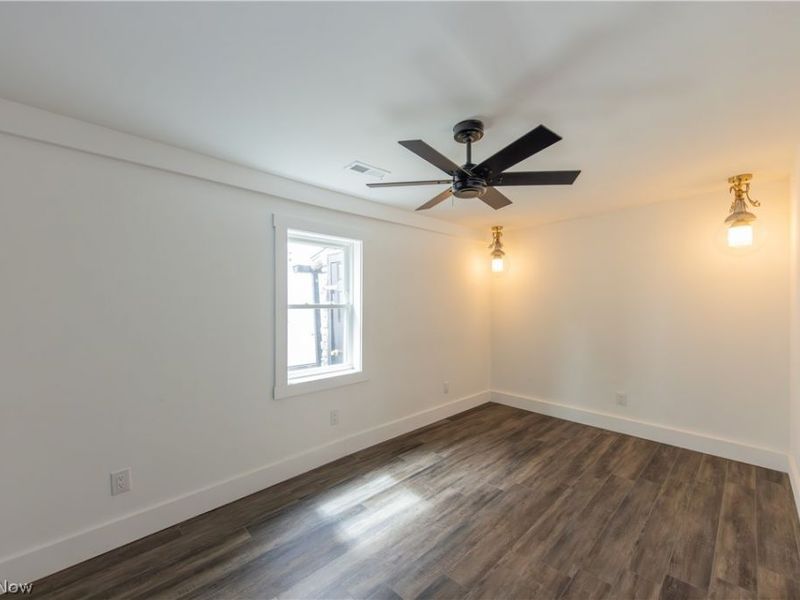 2499 Professor Avenue, Unit 2, Cleveland, OH 44113 Photo 16