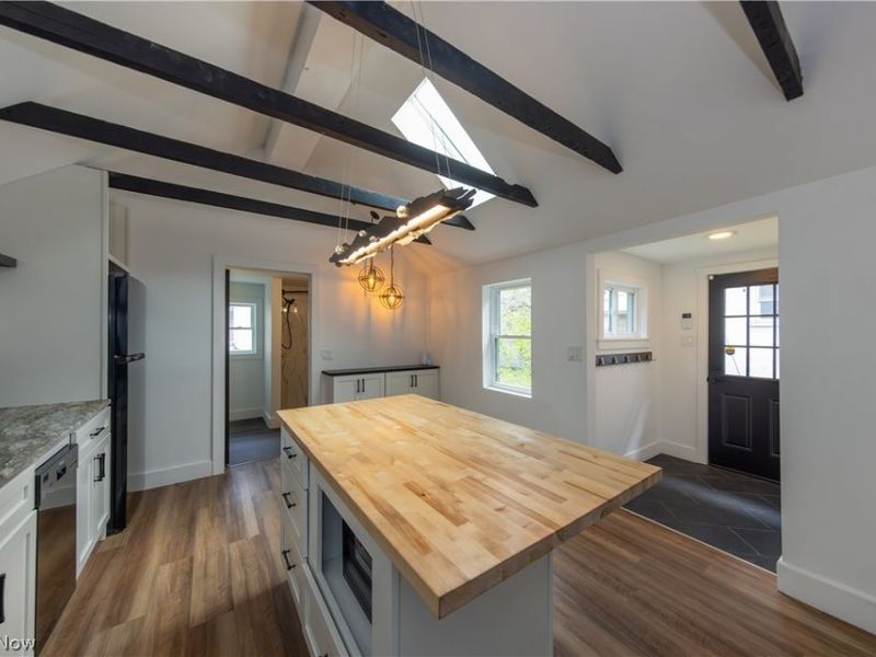 2499 Professor Avenue, Unit 2, Cleveland, OH 44113 Photo 8