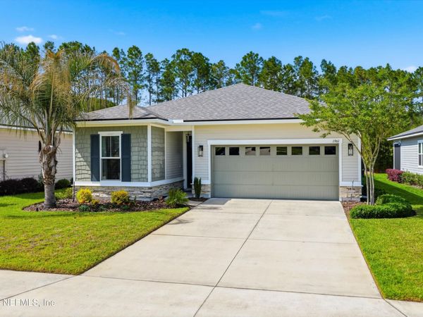1961 AMBERLY Drive, Middleburg, FL 32068
