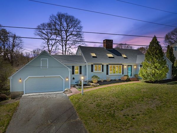 61 Linda Ln, Barnstable, MA 02601