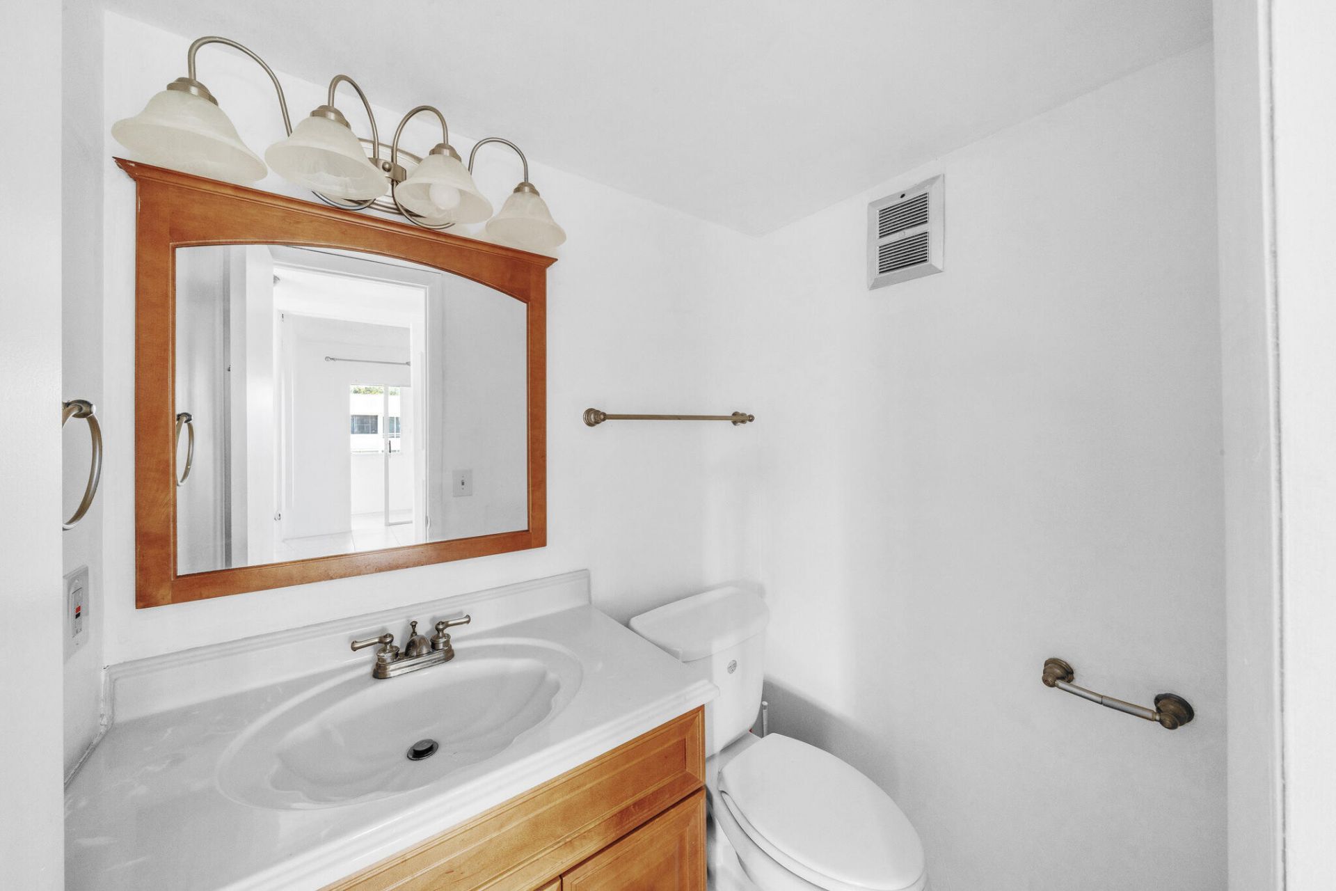 89 Canterbury D, West Palm Beach, FL 33417 Photo