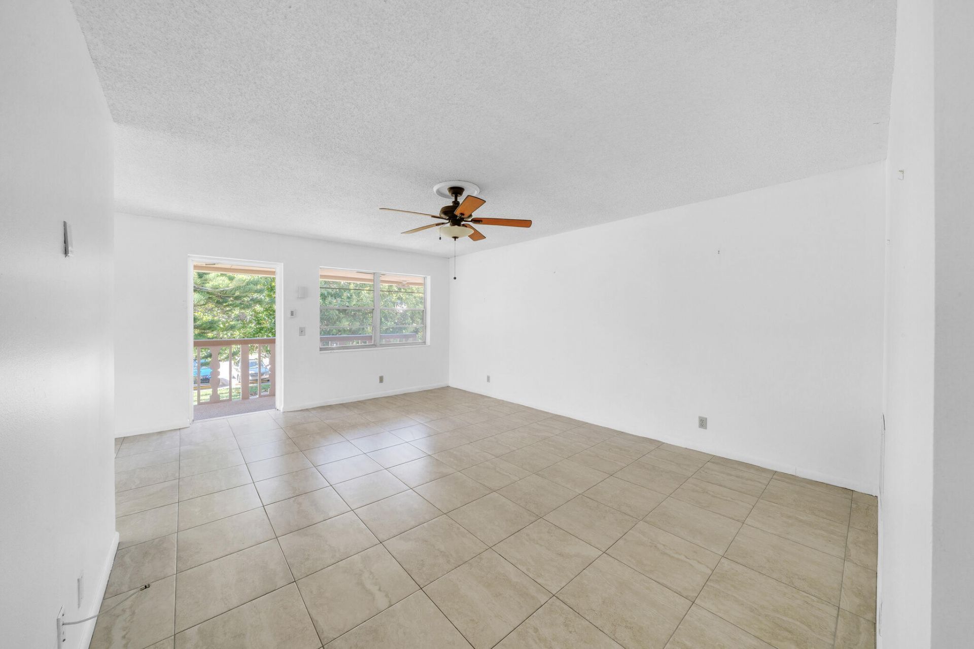 89 Canterbury D, West Palm Beach, FL 33417 Photo