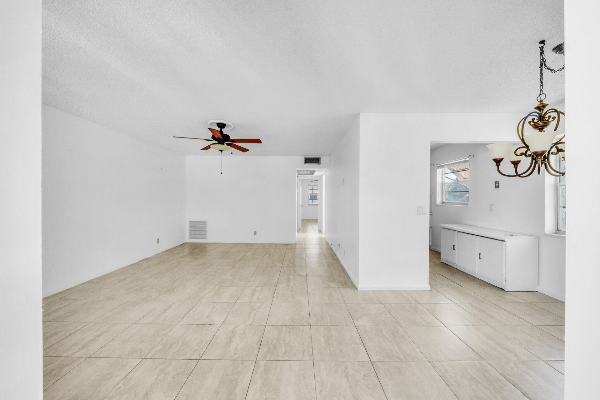 89 Canterbury D, West Palm Beach, FL 33417 Photo
