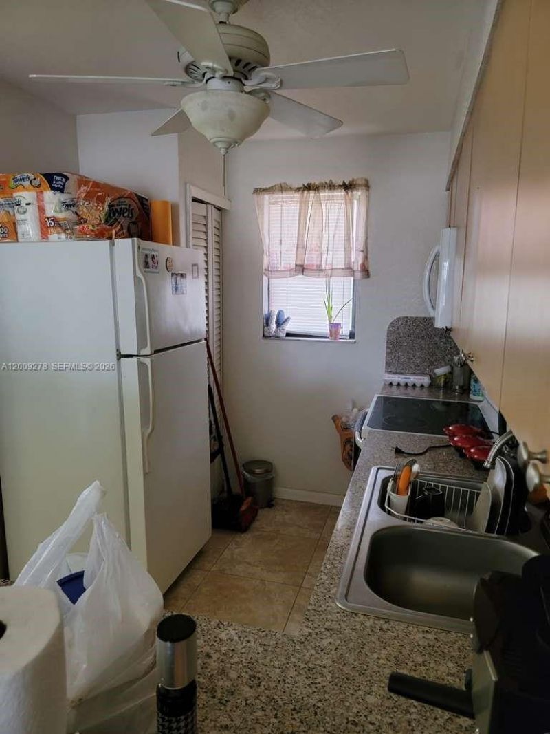 8425 NW 8th St , Unit 306, Miami, FL 33126 Photo