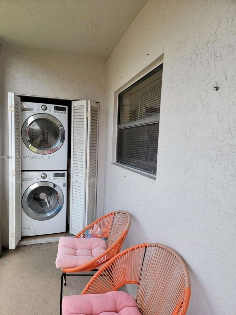 8425 NW 8th St , Unit 306, Miami, FL 33126 Photo