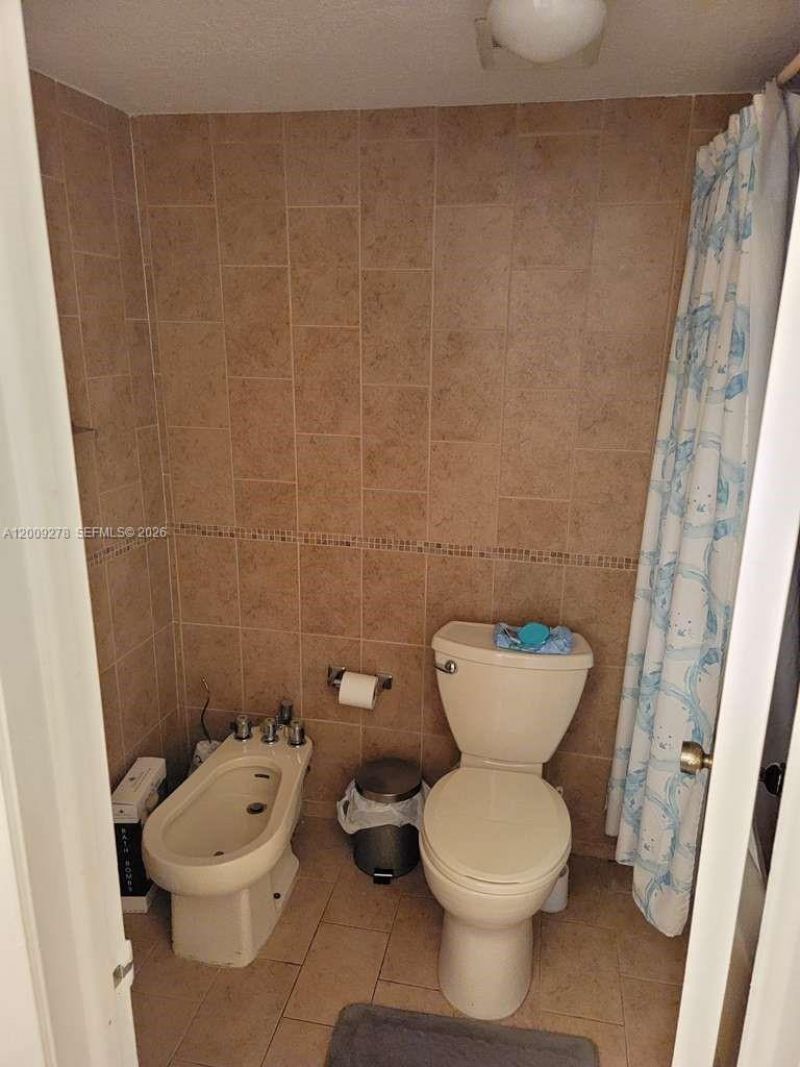 8425 NW 8th St , Unit 306, Miami, FL 33126 Photo
