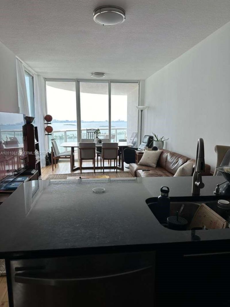 480 NE 30th St, Unit 2102, Miami, FL 33137 Photo