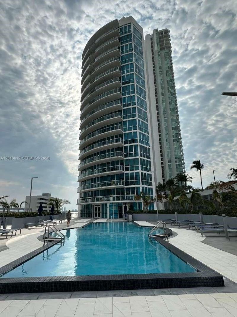 480 NE 30th St, Unit 2102, Miami, FL 33137 Photo